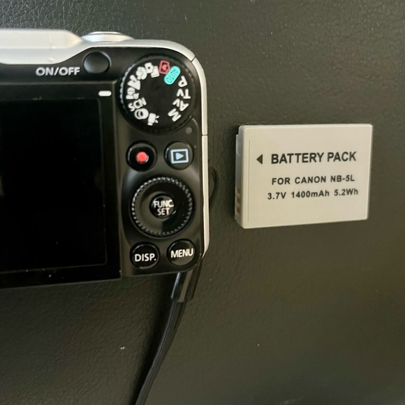 Canon PowerShot SX230 HS Black Digital Camera with one battery Pre-owned - Picture 3 of 5